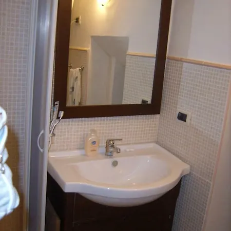 Casa Delfina * أسشيا